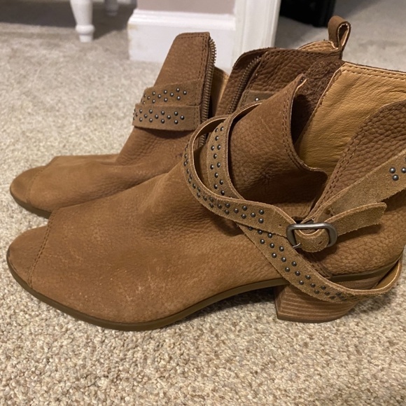 Lucky brand boots - Picture 3 of 6
